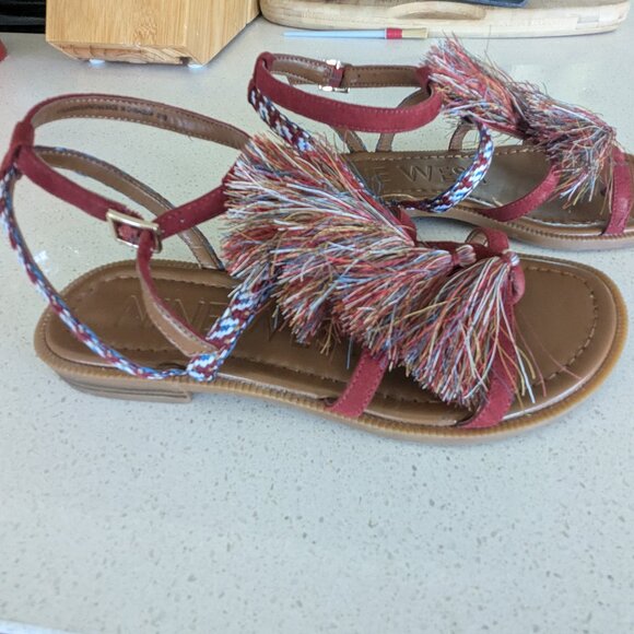 Nine West tassel sandals EUC - Picture 5 of 5